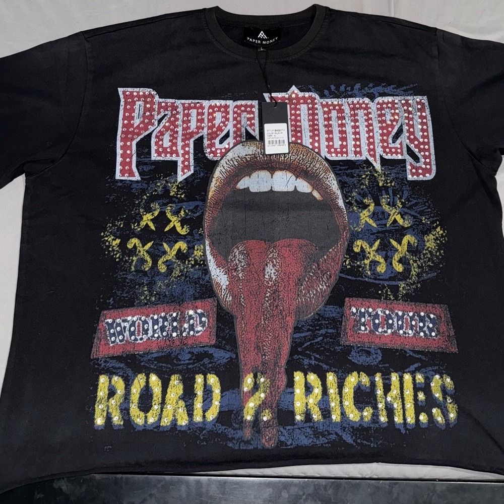 Black Graphic Tee - 'Road 2 Riches'